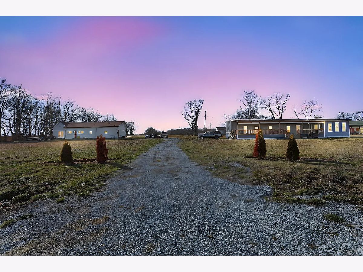  For Sale Duquoin Illinois, 3665 Burning Star 2 Road