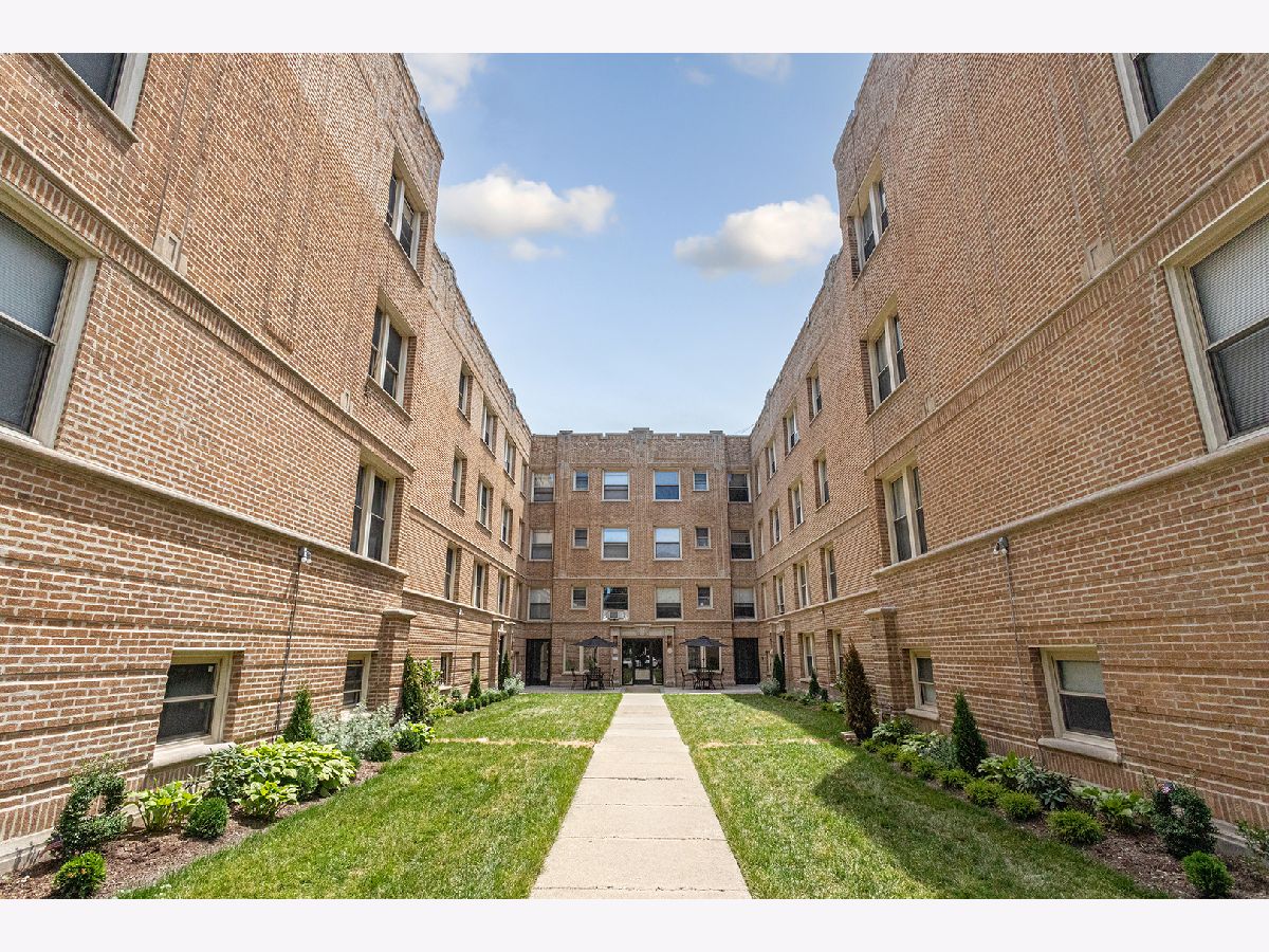  Rented Chicago Illinois, 1631 Chase