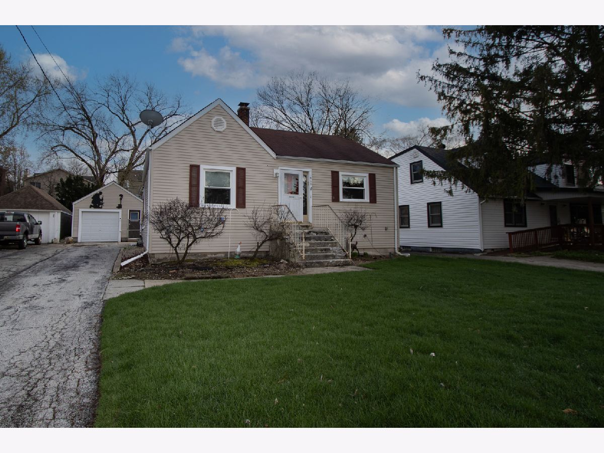  For Sale Downers Grove Illinois, 1953 Wisconsin Avenue