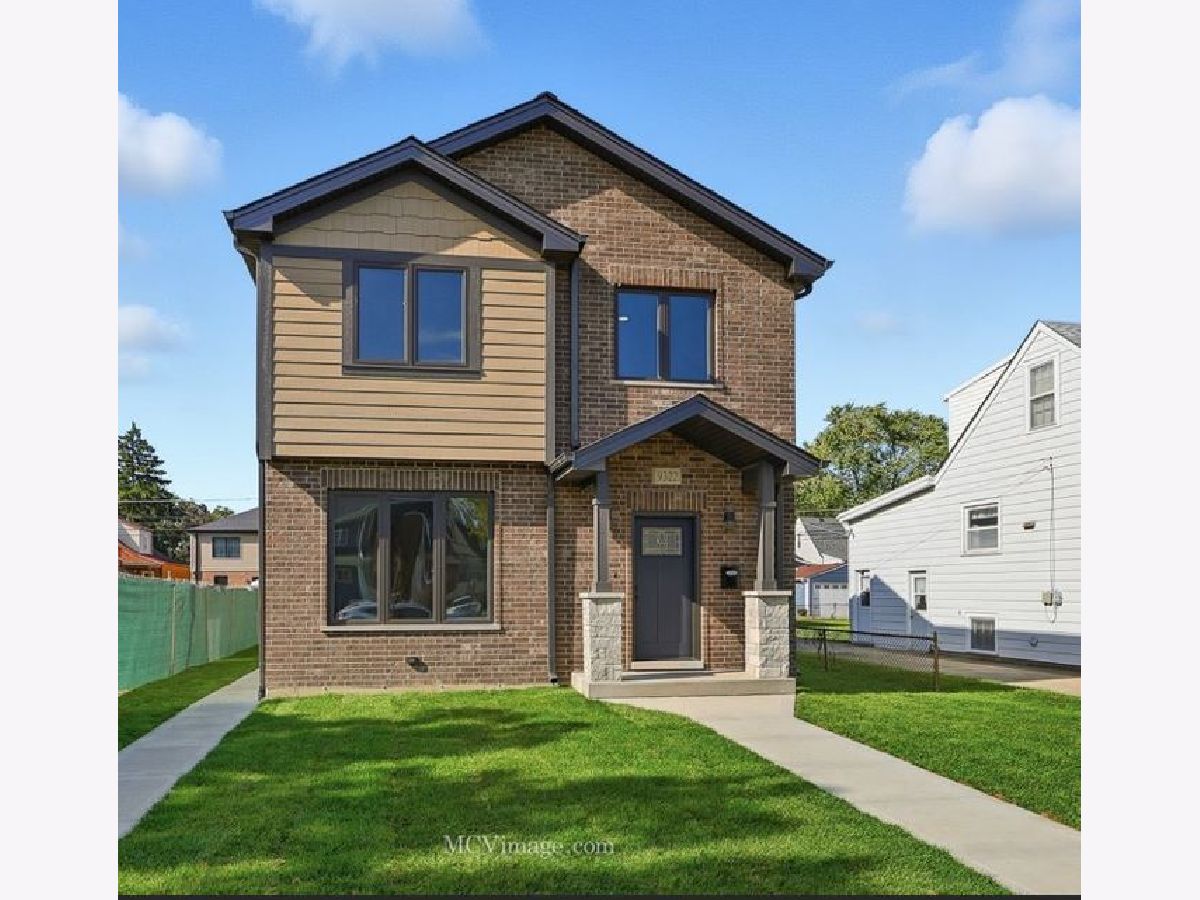  For Sale Evergreen Park Illinois, 9322 Trumbull Avenue