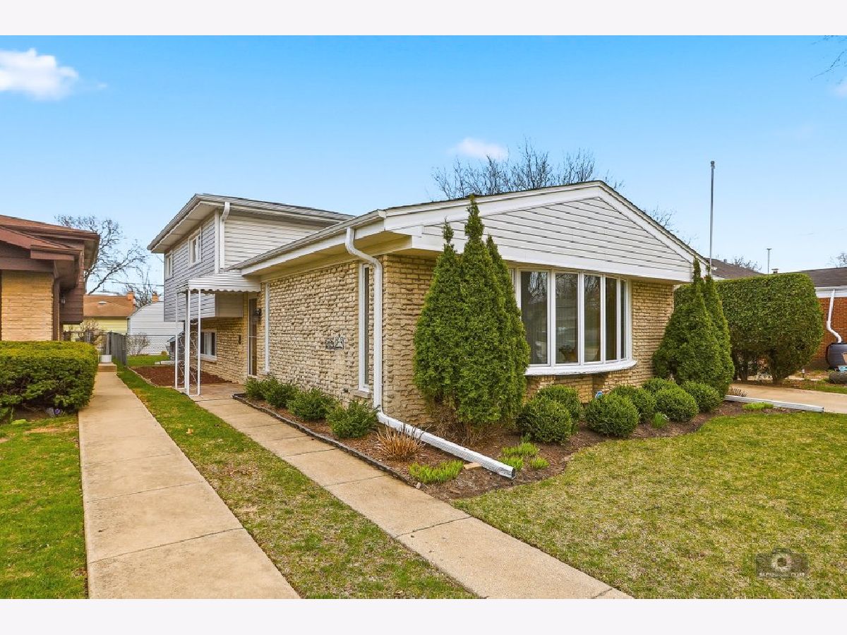  For Sale Skokie Illinois, 9437 Lockwood Avenue