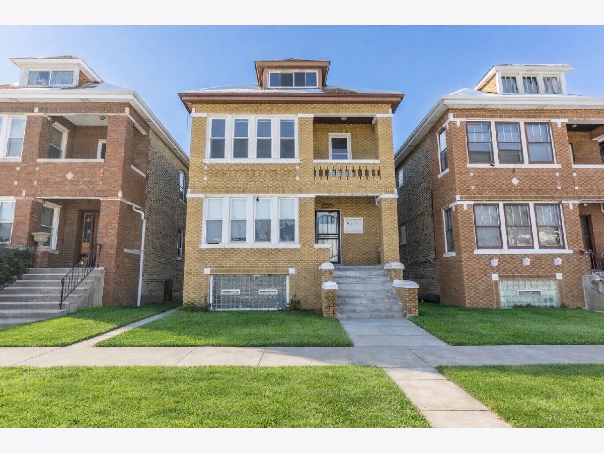  For Sale Chicago Illinois, 7230 Talman Avenue