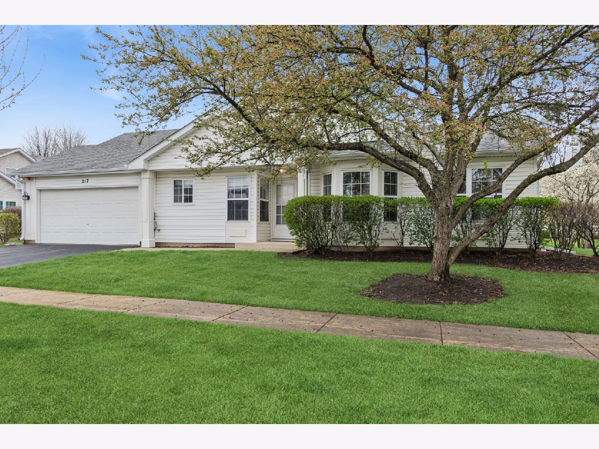  For Sale North Aurora Illinois, 217 Kathryn Lane