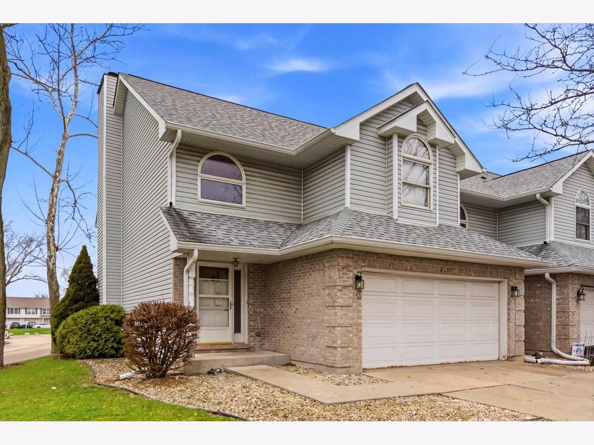  For Sale Crest Hill Illinois, 2201 Daffodil Drive