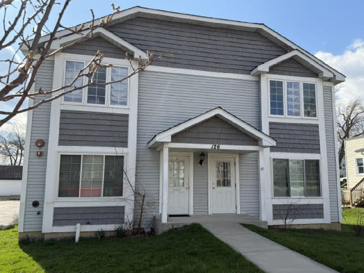  Rented Ingleside Illinois, 126 Washington