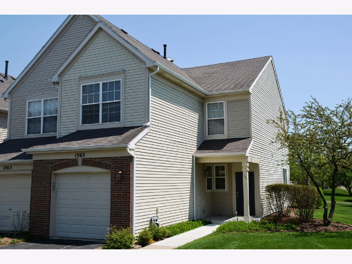  For Sale Grayslake Illinois, 1363 Longchamps Court