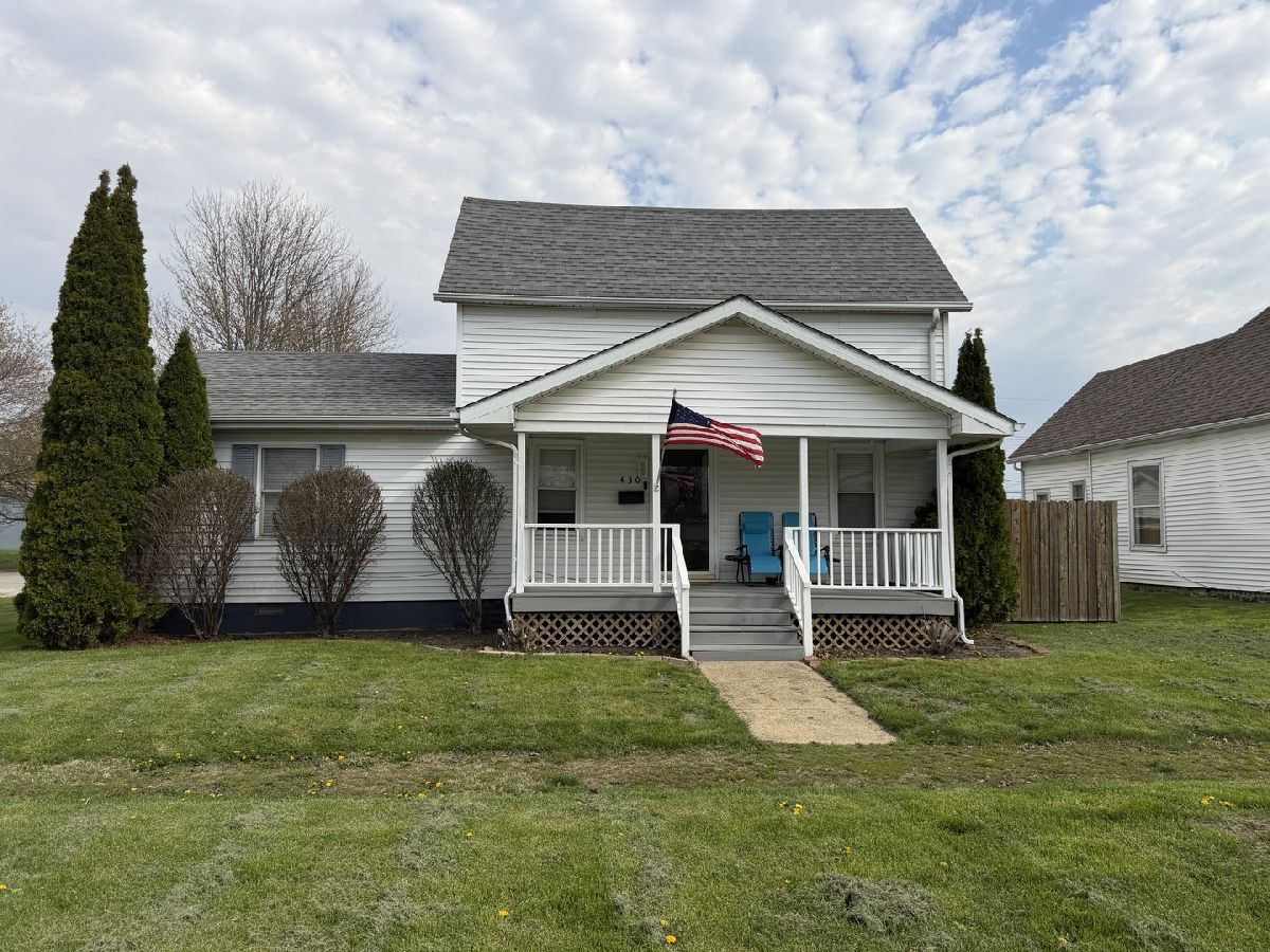  For Sale Hoopeston Illinois, 430 Washington Street