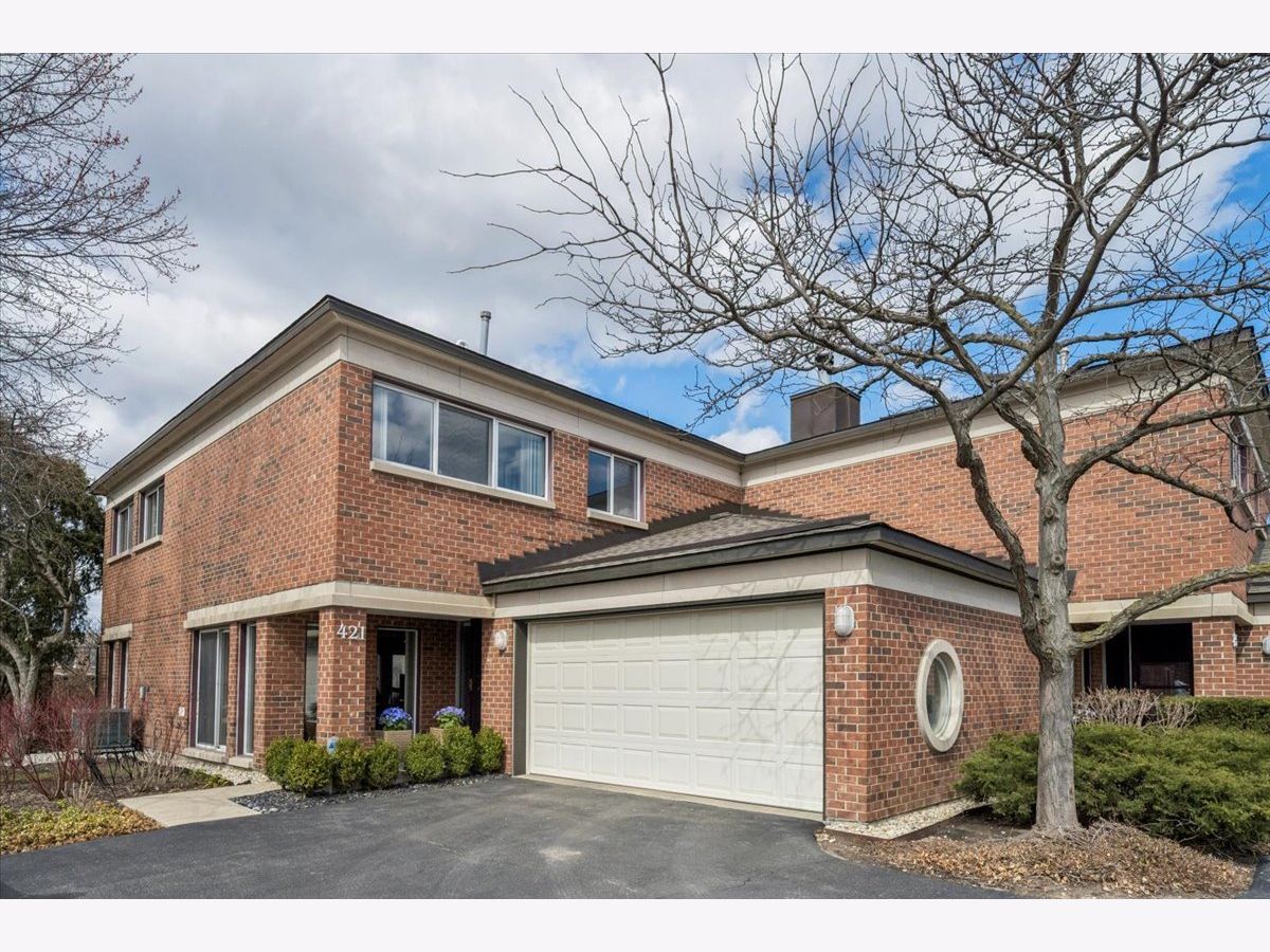 Condos & Townhomes & Homes For Sale Coromandel Deerfield Illinois, 421 Milford Road