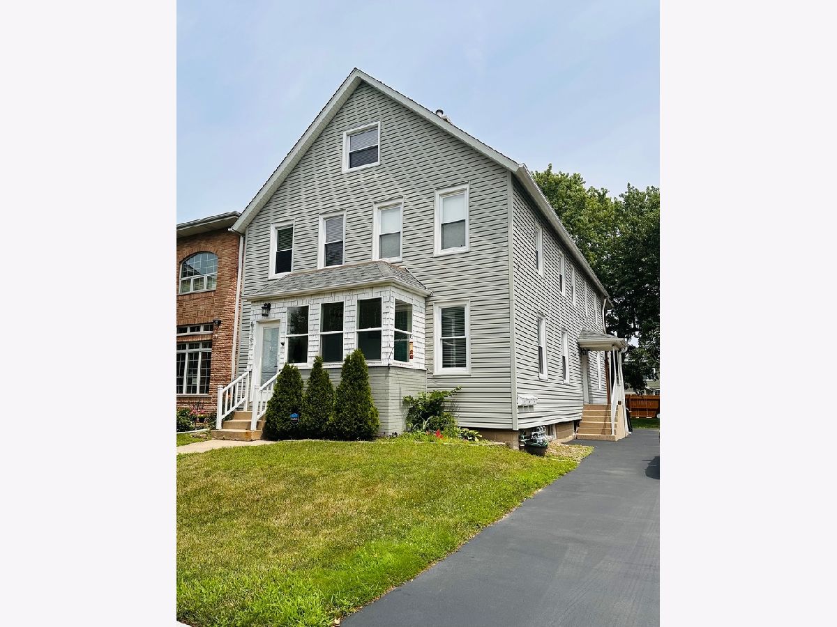  For Rent Skokie Illinois, 8133 Laramie