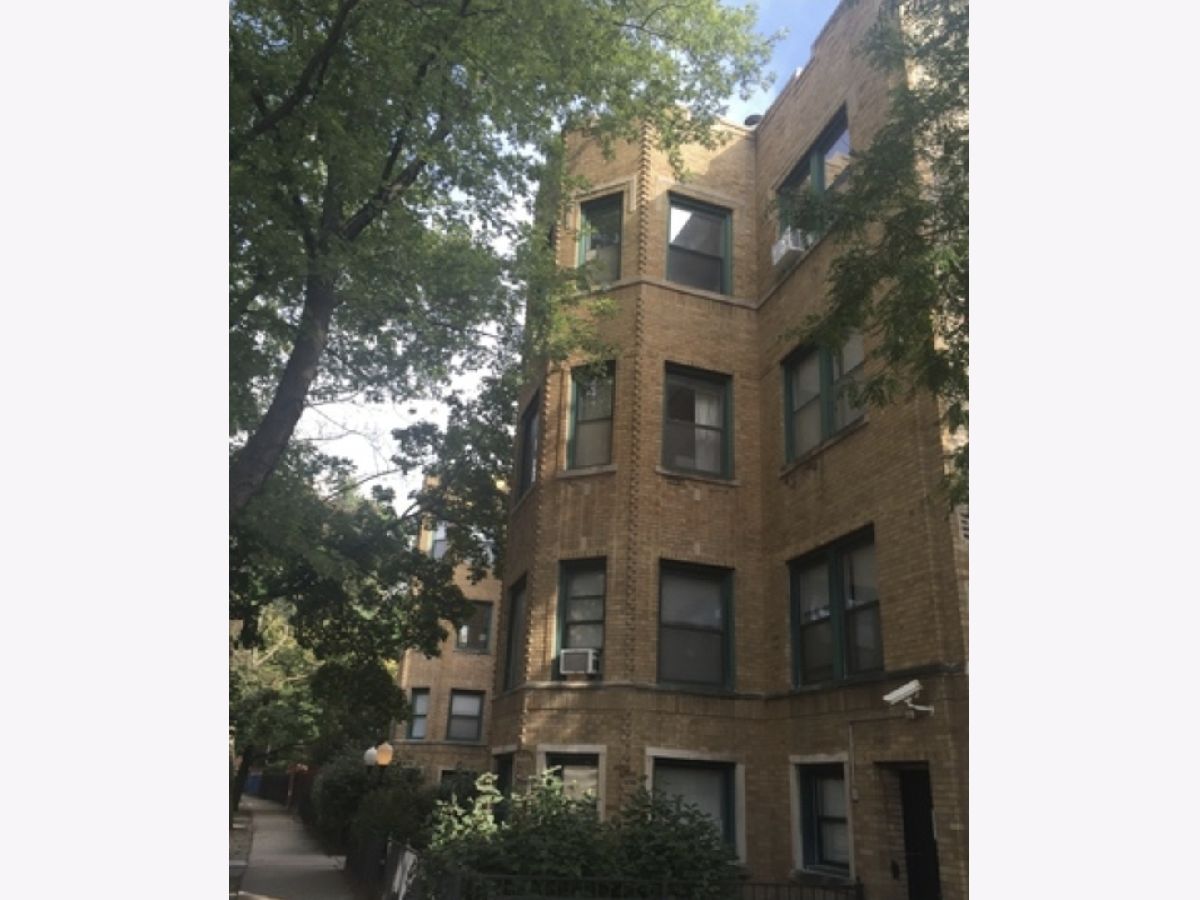 Condominiums & Homes Rented Lincoln Park 2520 Chicago Illinois, 677.5 Wrightwood