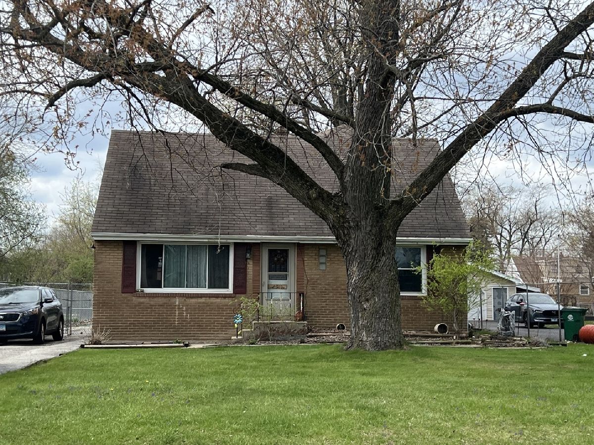  For Sale Bridgeview Illinois, 6812 Maple Court