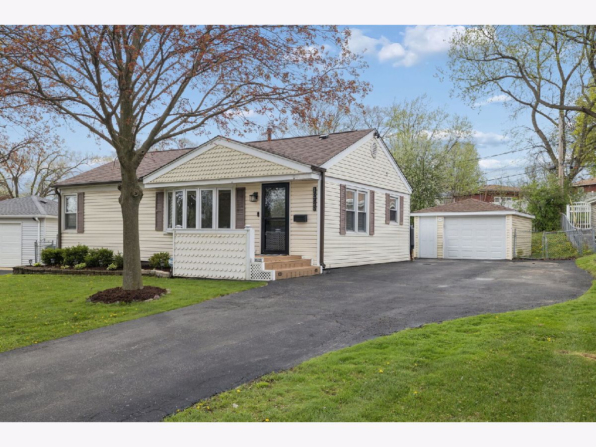 Homes For Sale Parkside Tinley Park Illinois, 16729 Normandy Drive