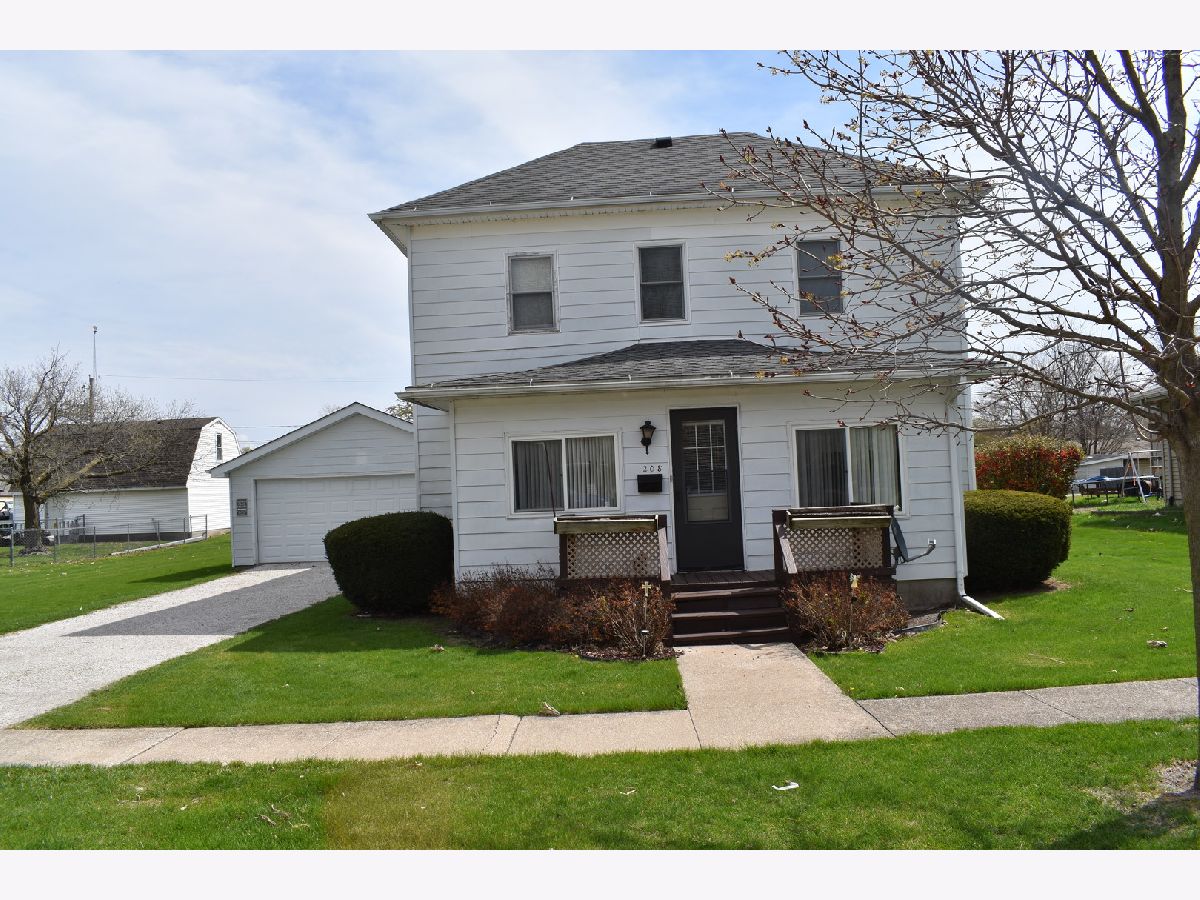  For Sale Flanagan Illinois, 208 Jefferson Street