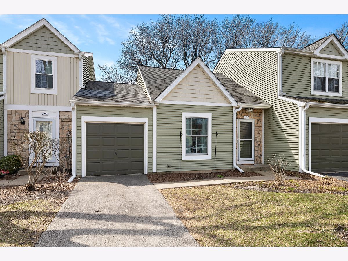Homes & Townhomes For Sale Copper Oaks Algonquin Illinois, 1915 Ozark Parkway