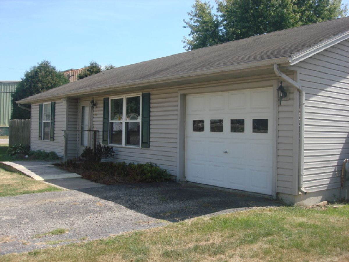  Rented Ottawa Illinois, 601 Catlin