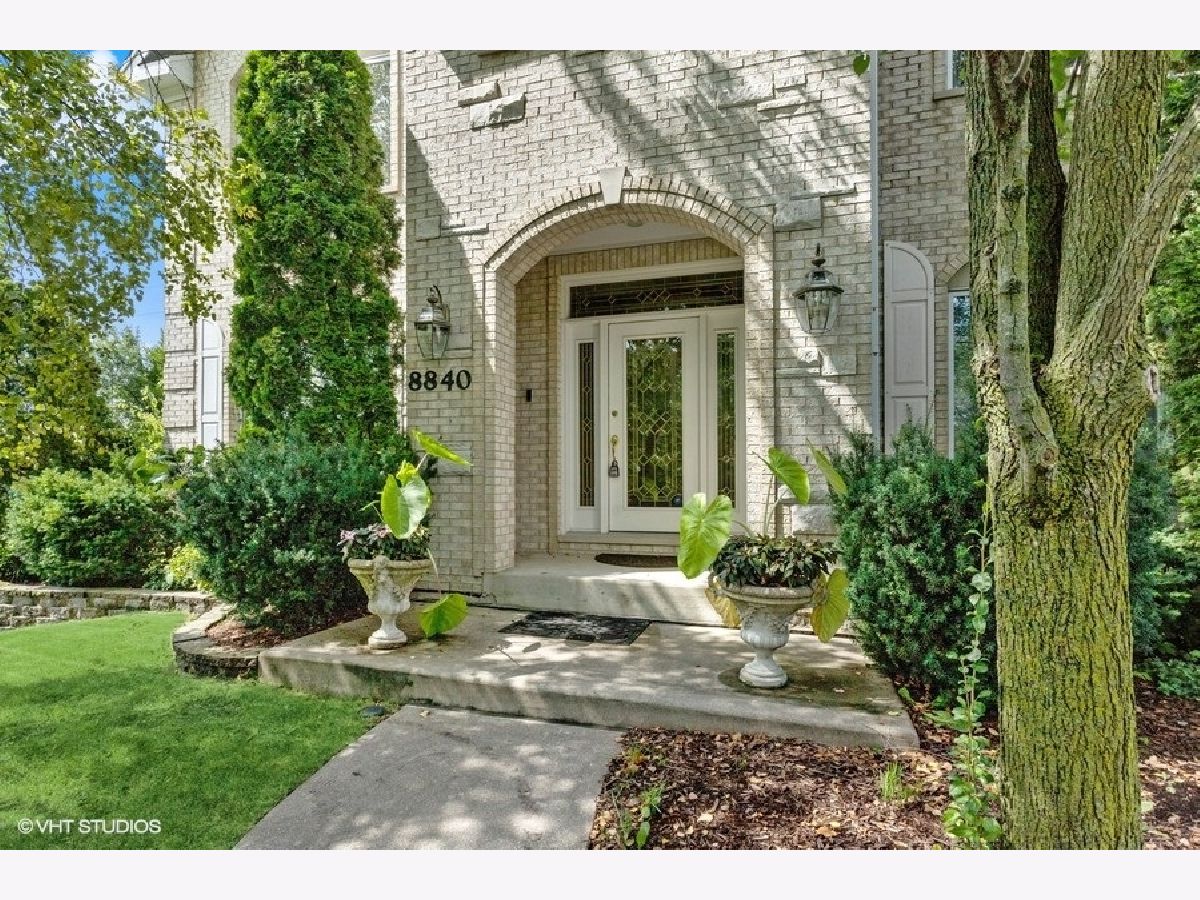  For Rent Burr Ridge Illinois, 8840 Royal