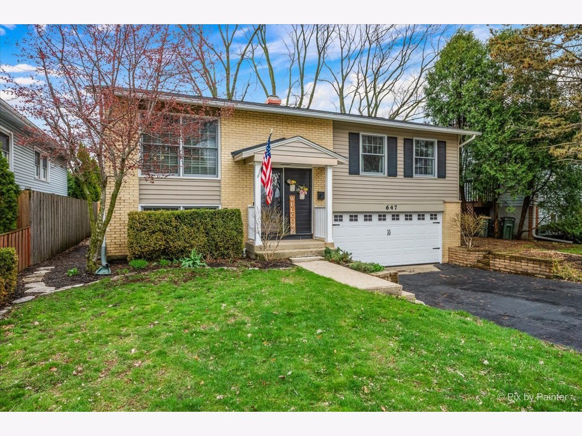  For Sale Mundelein Illinois, 647 Ridgemoor Avenue