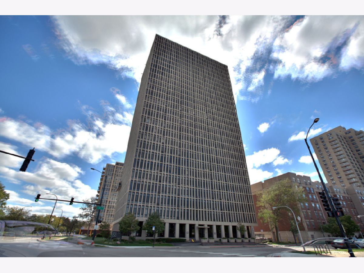  Rented Chicago Illinois, 6700 South Shore
