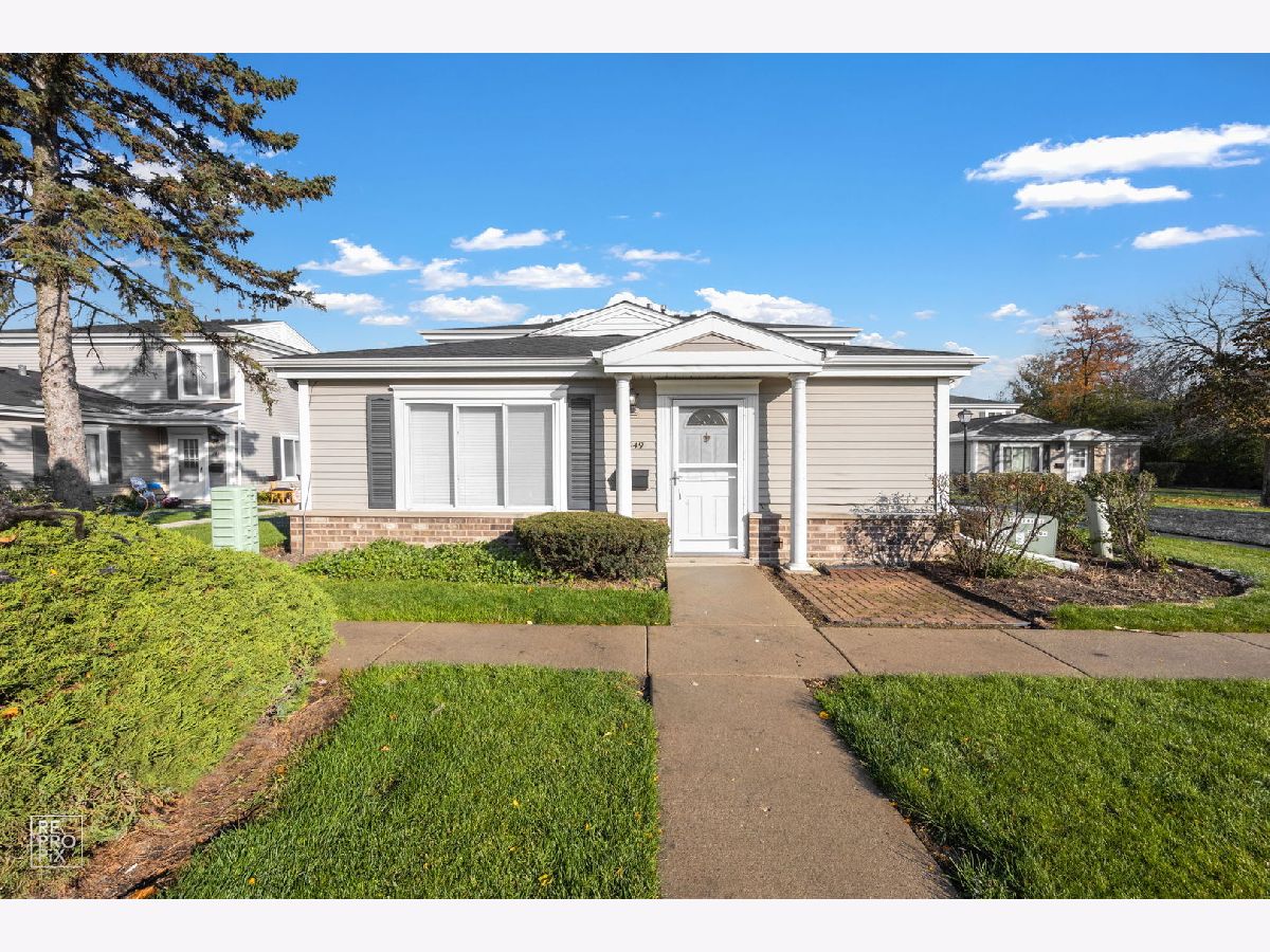  For Rent Prospect Heights Illinois, 1449 Quaker