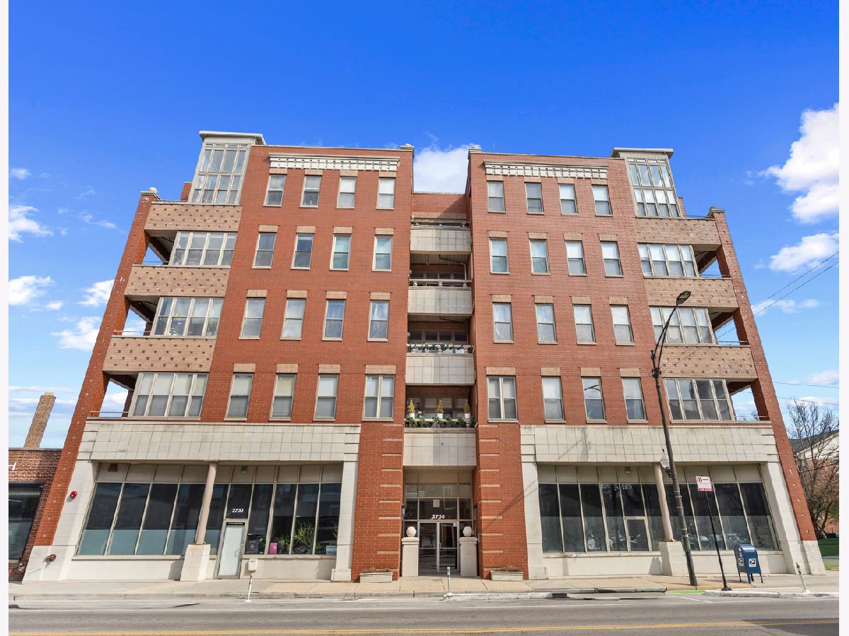  For Sale Chicago Illinois, 2700 Belmont Avenue