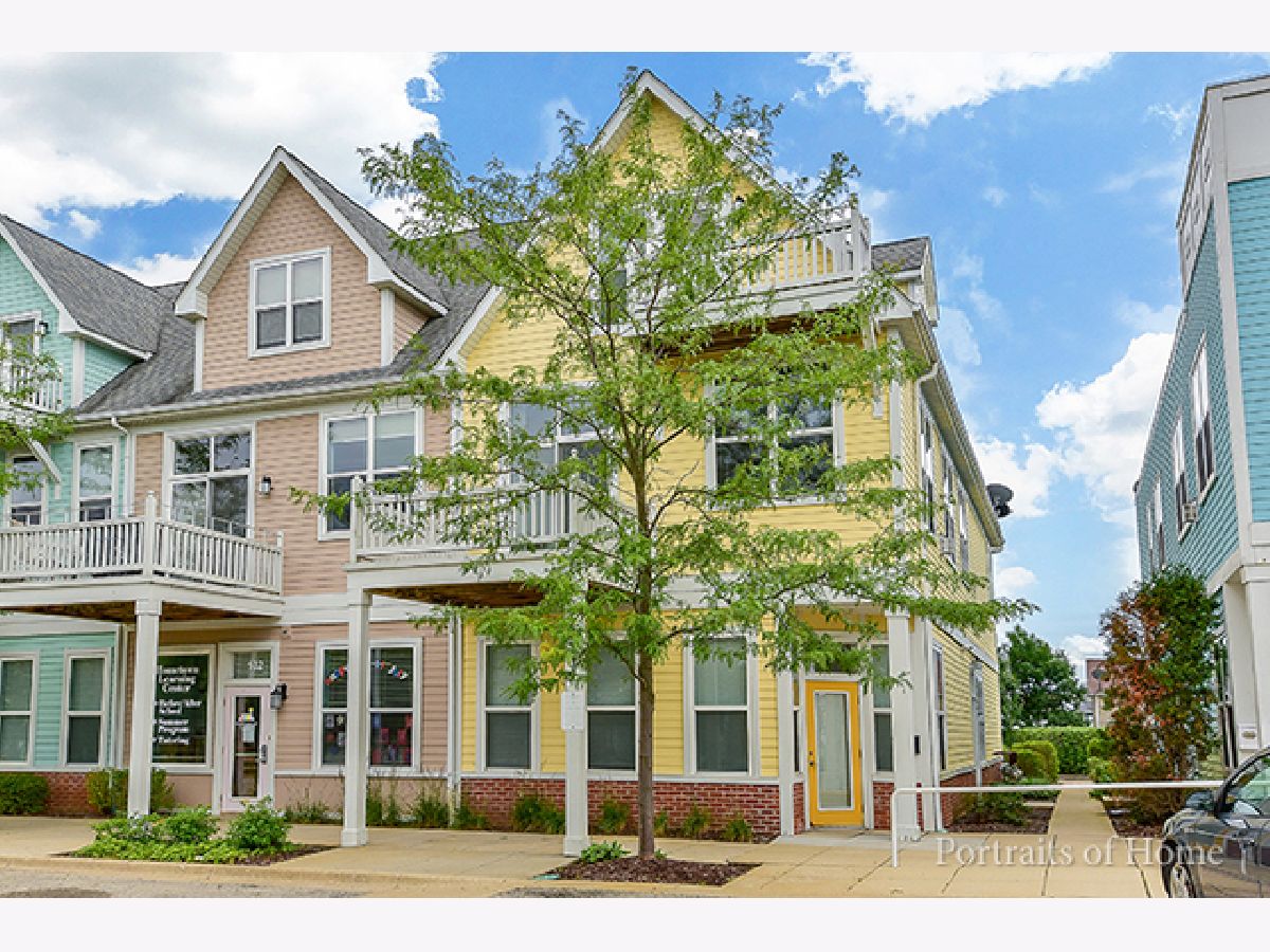 Homes & Townhomes & Condos For Rent Hometown Aurora Illinois, 1693 Town Center