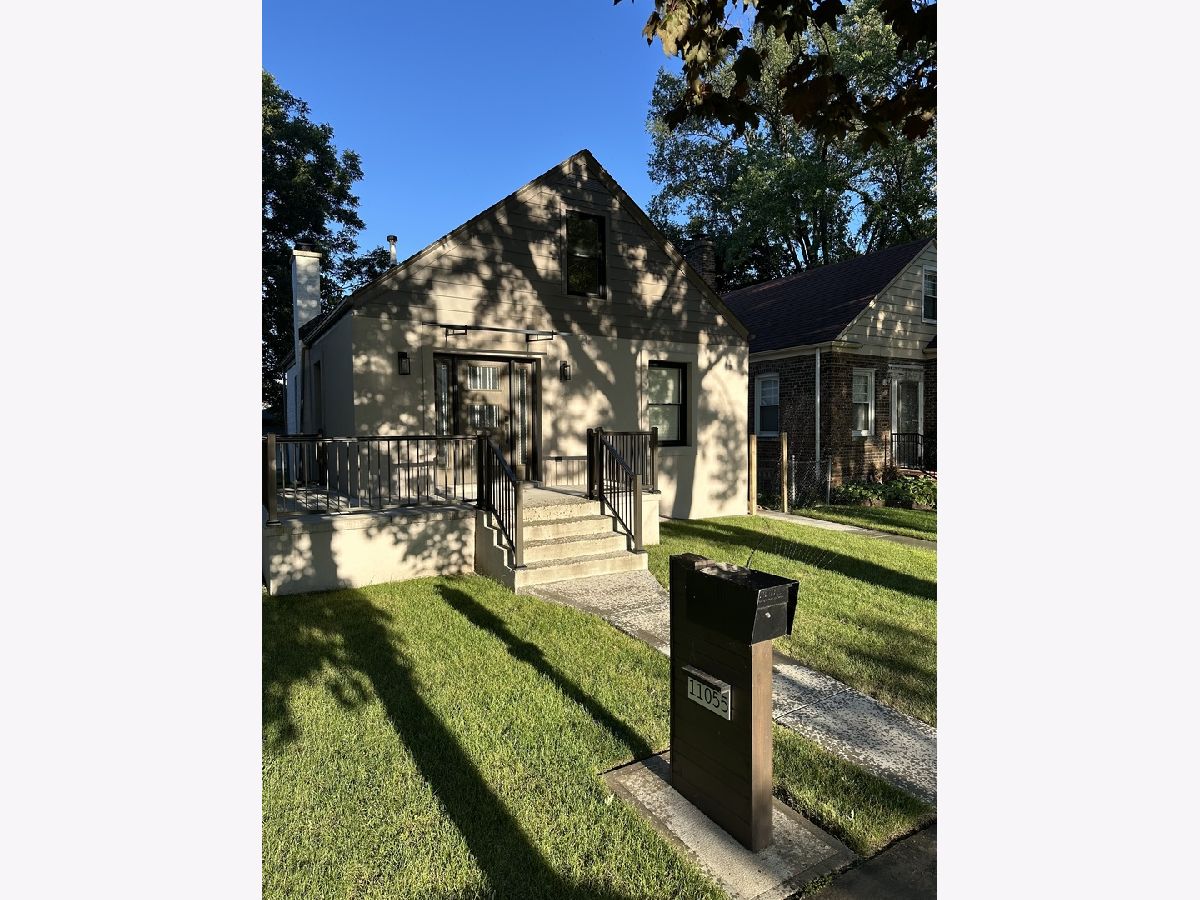 Homes & Condos & Townhomes For Sale Fair Elms Chicago Illinois, 11055 Avenue C