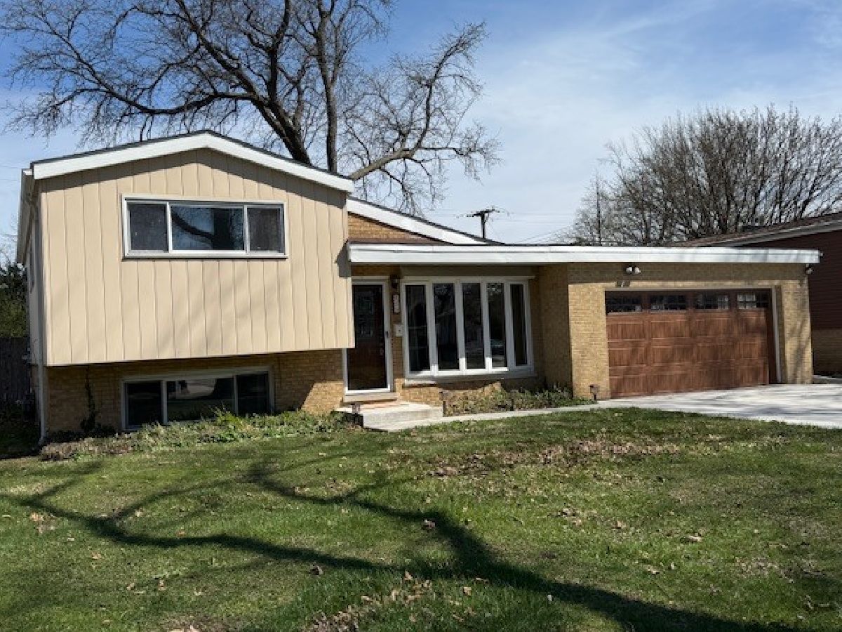  For Sale Lombard Illinois, 939 Grace Street
