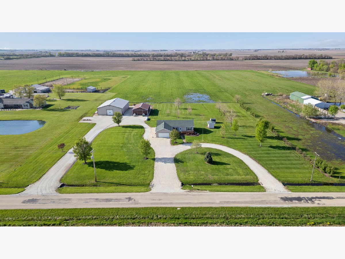  For Sale Essex Illinois, 15334 3000n Road