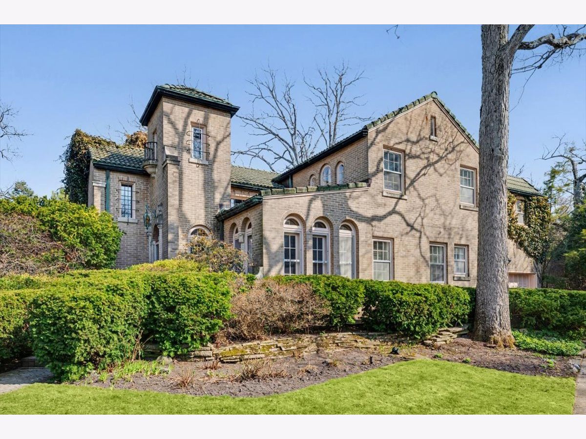  For Sale Glencoe Illinois, 396 Sheridan Road