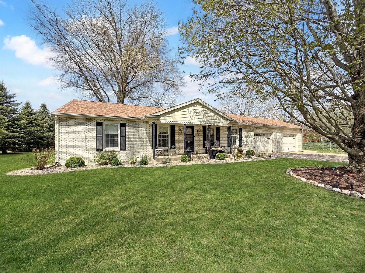  Sold Broadlands Illinois, 107 Third