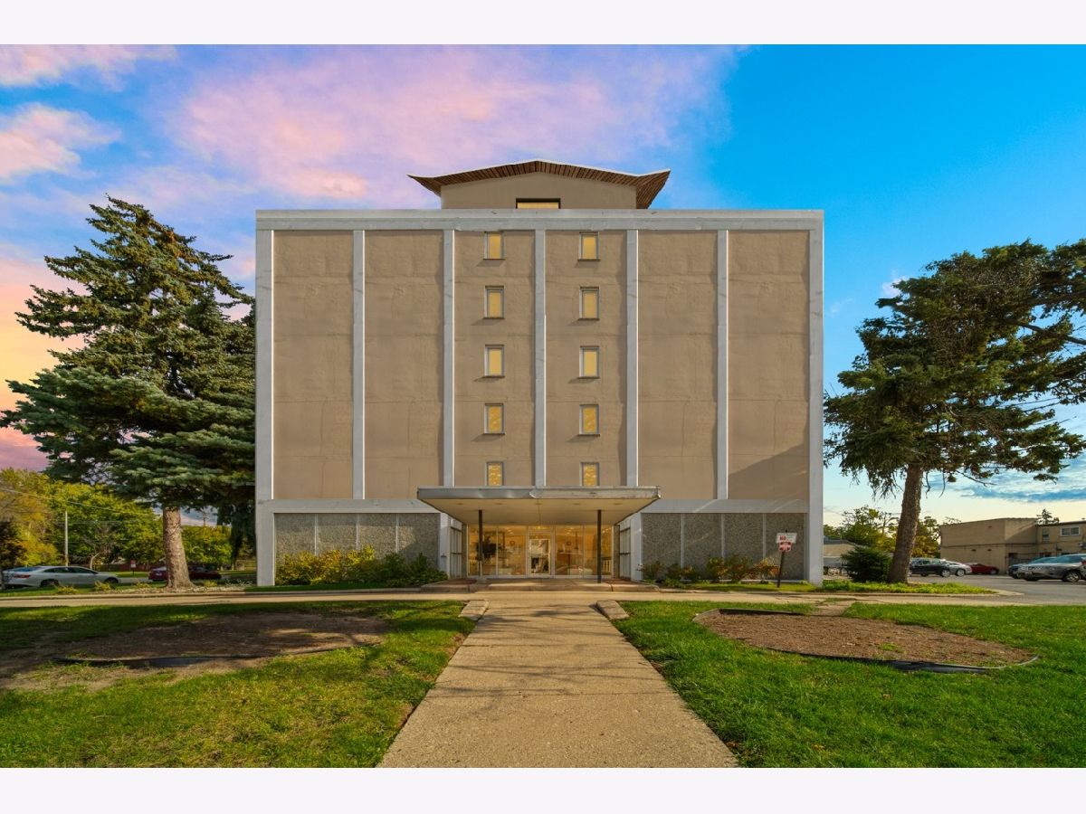  For Sale Chicago Illinois, 5975 Odell Avenue