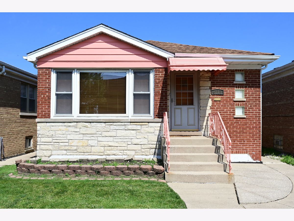  For Sale Chicago Illinois, 6211 Nagle Avenue