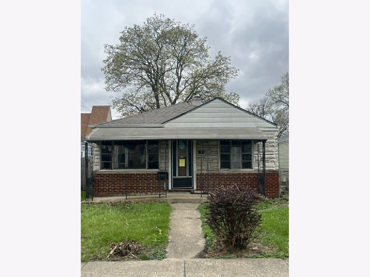  For Sale Bellwood Illinois, 132 Geneva Avenue
