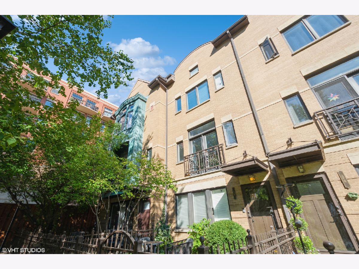  Sold Chicago Illinois, 24 Throop