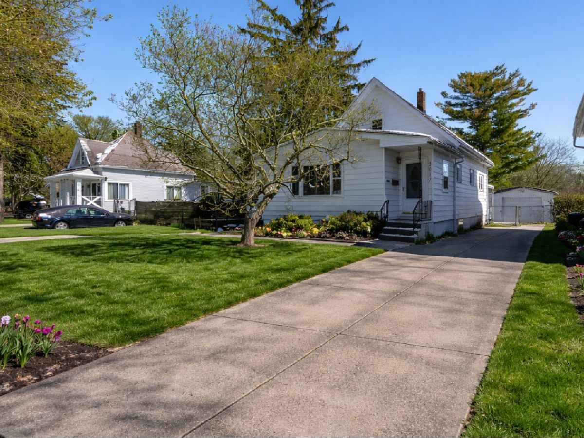  For Sale Zion Illinois, 3017 Gabriel Avenue