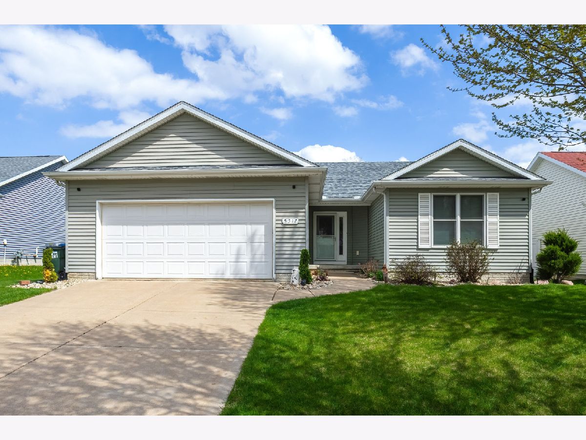  For Sale Davenport Iowa, 5317 Hillandale Road