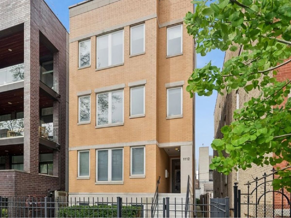 Condos & Townhomes & Homes For Sale Wicker Park Chicago Illinois, 1112 Paulina Street