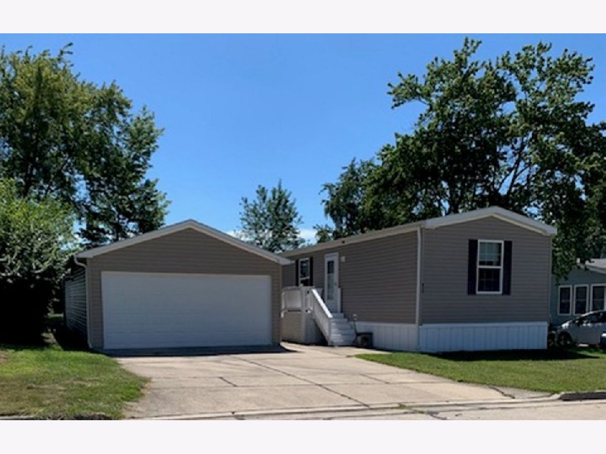  For Sale Bloomington Illinois, 18 Troy Court