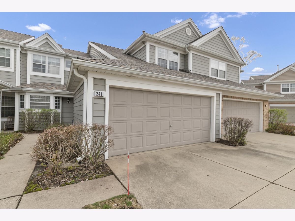 Townhomes For Sale Woodstone Buffalo Grove Illinois, 241 Woodstone Circle