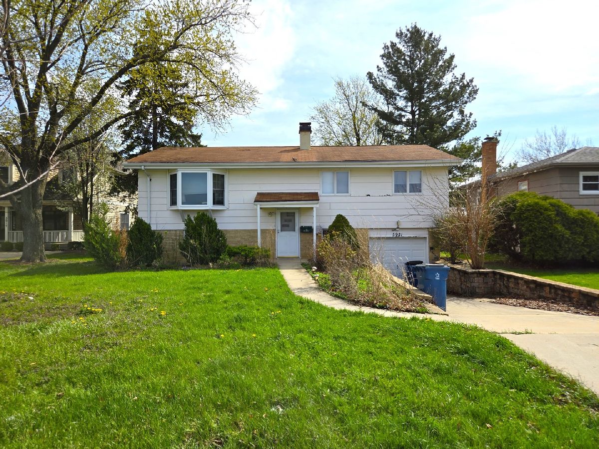  For Sale Downers Grove Illinois, 5921 Blodgett Avenue