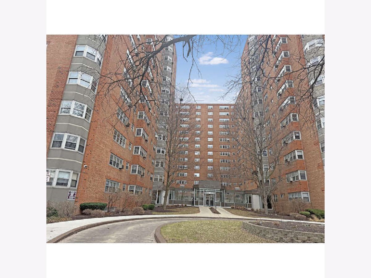 Condominiums For Rent Shoreline Park Chicago Illinois, 4950 Marine