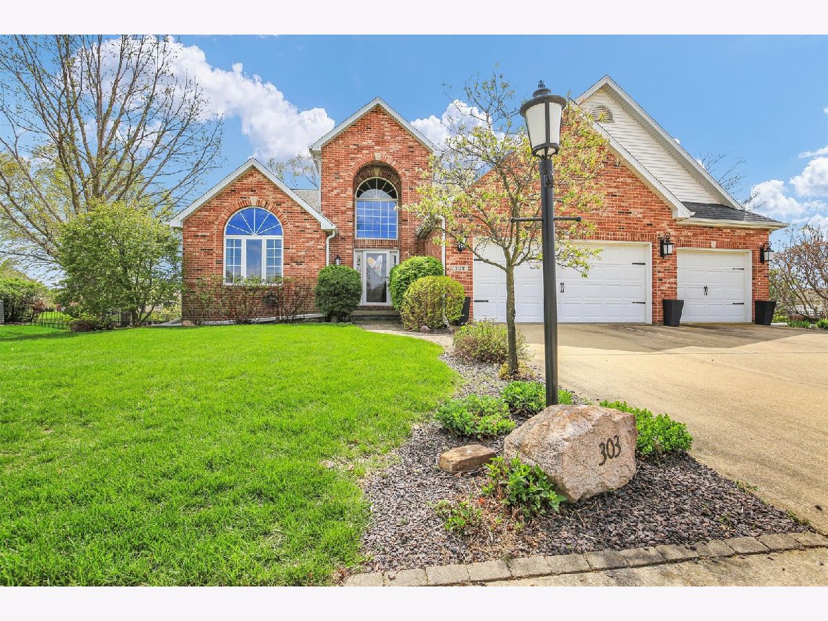  For Sale Mahomet Illinois, 303 Orchard Drive