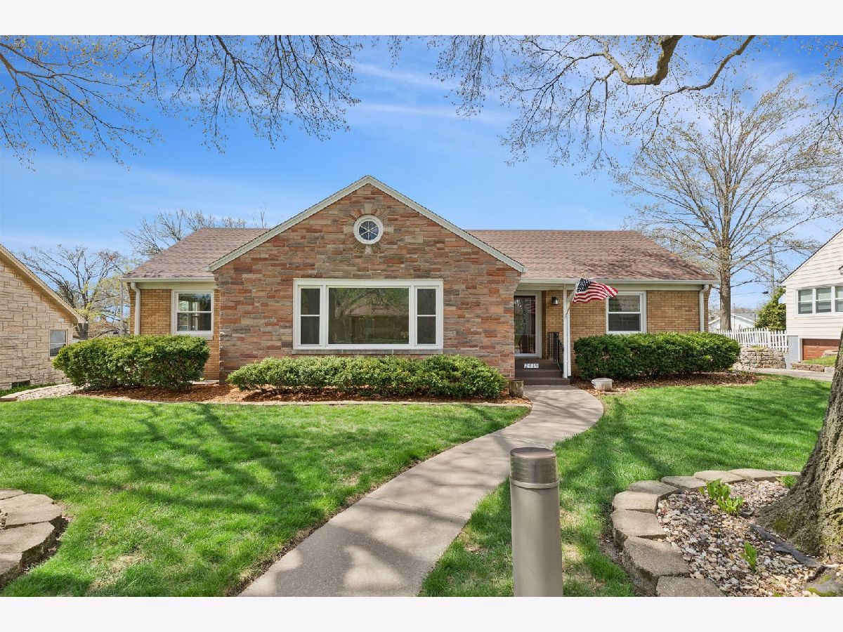  For Sale Davenport Iowa, 2414 Armil Place