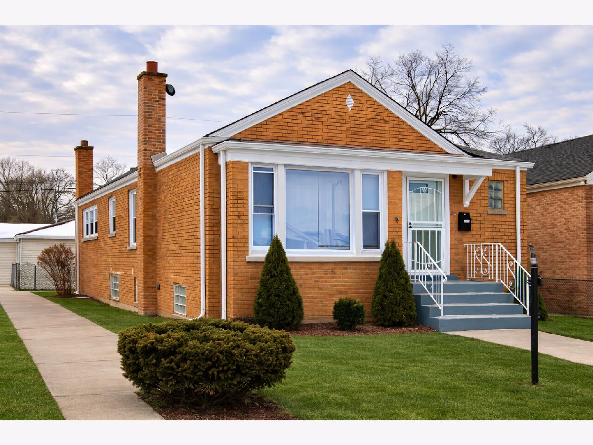 Homes For Sale Fernwood Chicago Illinois, 10356 Green Street