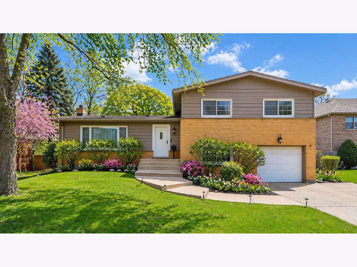  For Sale Deerfield Illinois, 813 Castlewood Lane