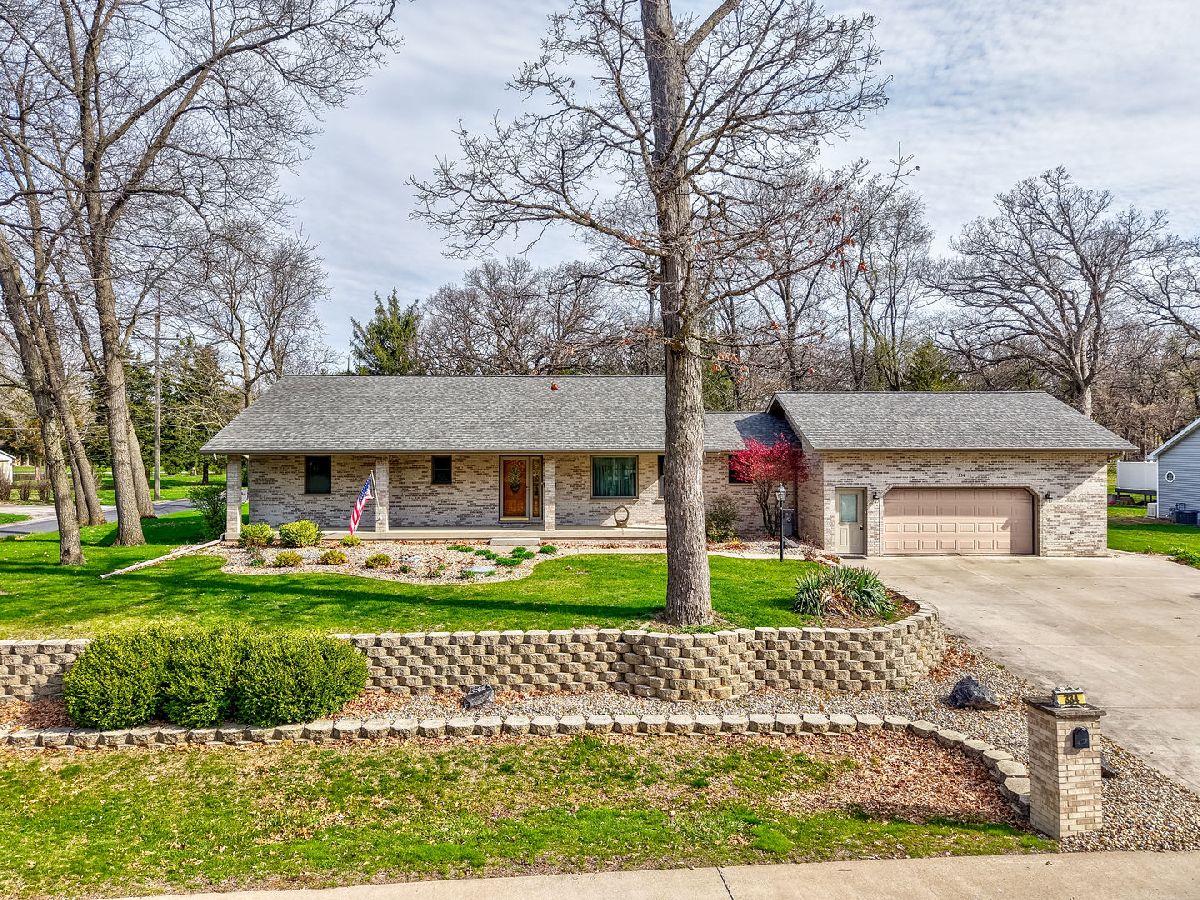  For Sale Streator Illinois, 334 S Oak Lane