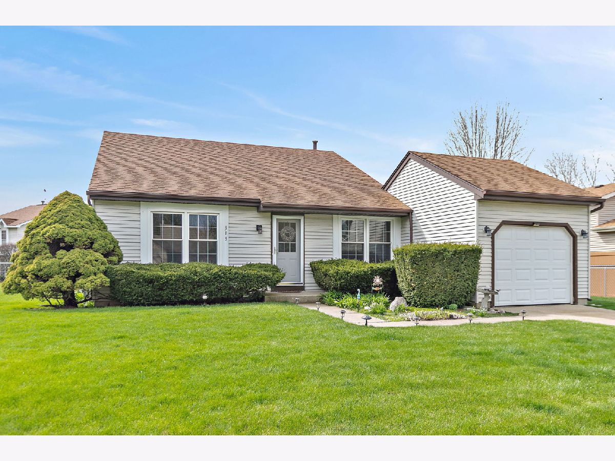  For Sale Mchenry Illinois, 313 Huntington Drive