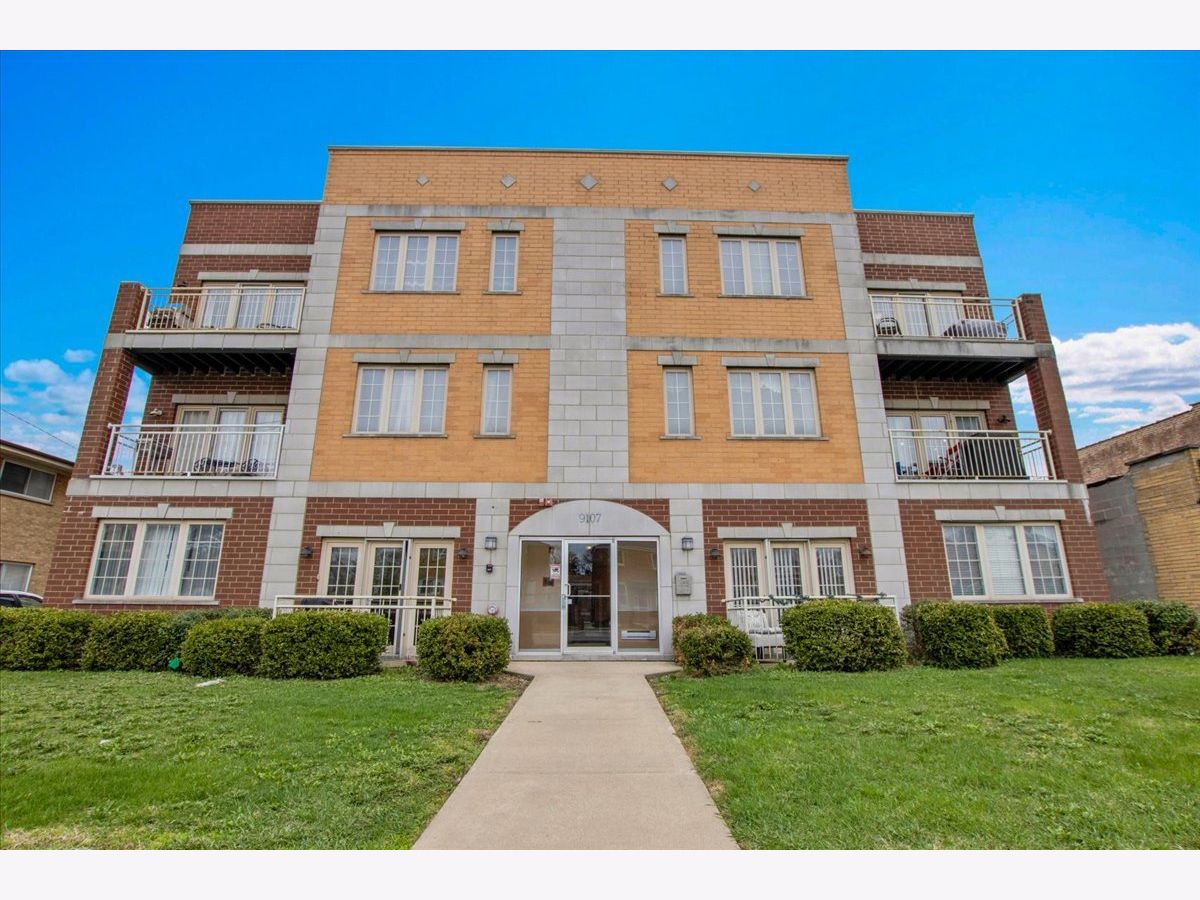  For Sale Franklin Park Illinois, 9107 Grand Avenue