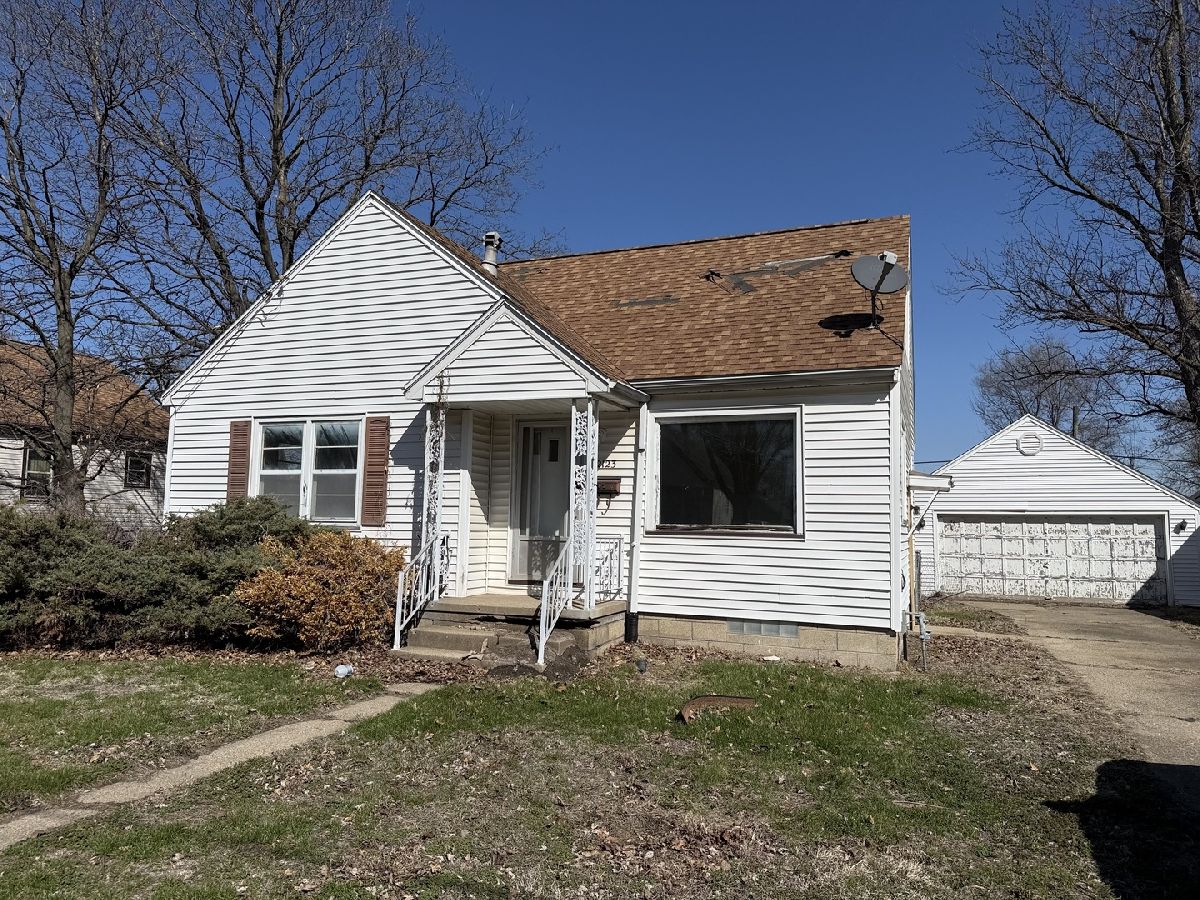  Sold Peoria Illinois, 2123 Antoinette