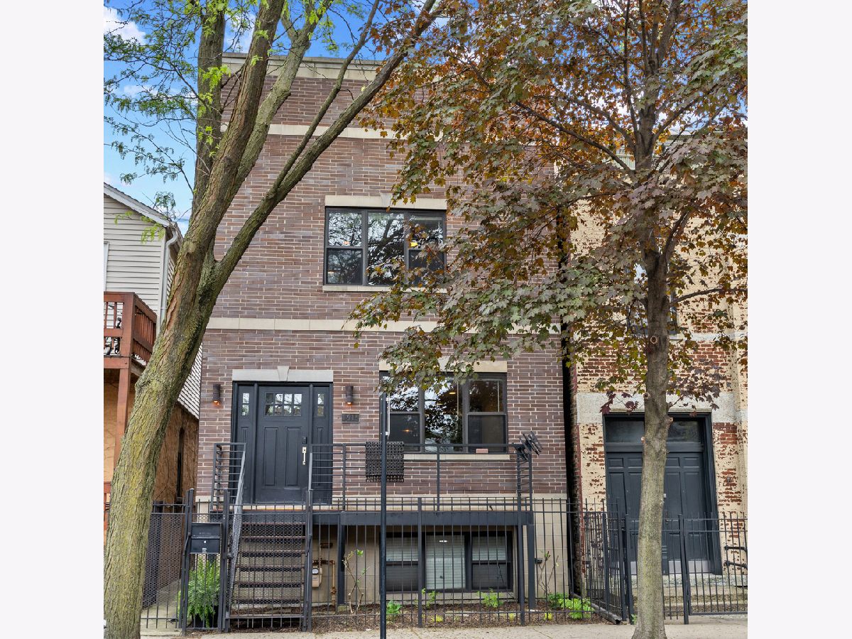  For Sale Chicago Illinois, 1615 Ohio Street